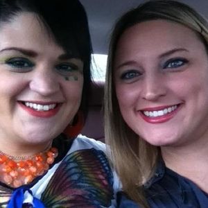 Meet your Posher, Elise